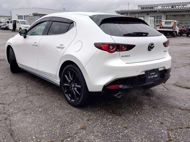 ＭＡＺＤＡ３ファストバック ２．０　２０Ｓ　ブラックトーンエディション　ＬＥＤライト　フルセグＴＶ　パワーシート　ＵＳＢ　コーナーセンサー　ＢＴ　シートヒーター　オートハイビーム　ＥＴＣ　ＤＶＤ　ＴＶ　アイドリングストップ　アルミホイール　ワンオーナー　スマートキー（4枚目）