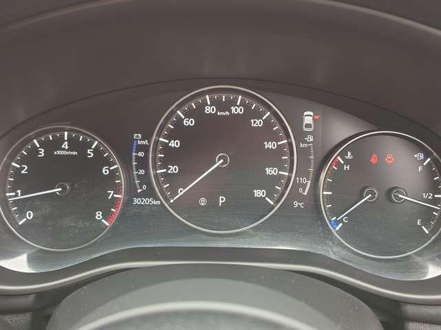 ＭＡＺＤＡ３ファストバック ２．０　２０Ｓ　ブラックトーンエディション　ＬＥＤライト　フルセグＴＶ　パワーシート　ＵＳＢ　コーナーセンサー　ＢＴ　シートヒーター　オートハイビーム　ＥＴＣ　ＤＶＤ　ＴＶ　アイドリングストップ　アルミホイール　ワンオーナー　スマートキー（8枚目）