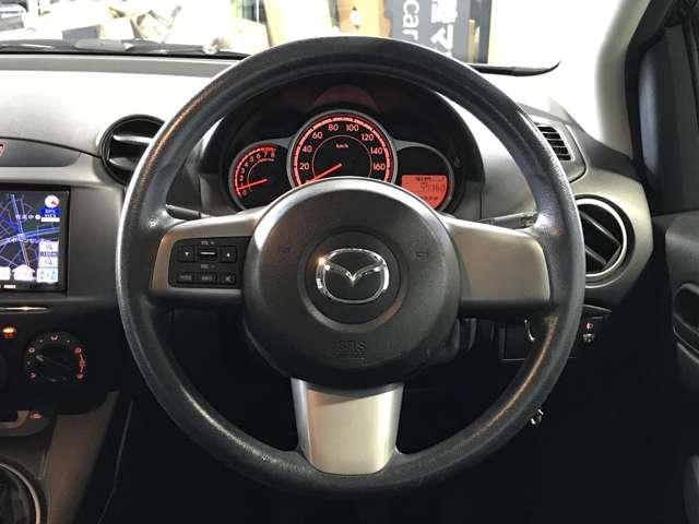 デミオ １．３　１３Ｃ　キーレス付　Ｗエアバック　バックモニター　エアバック　ＡＢＳ　エアコン　ＰＷ　キーレスキー　パワーステアリング　メモリーナビ　ワンセグＴＶ　ナビＴＶ（13枚目）