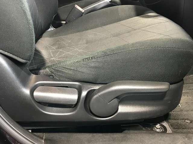 デミオ １．３　１３Ｃ　キーレス付　Ｗエアバック　バックモニター　エアバック　ＡＢＳ　エアコン　ＰＷ　キーレスキー　パワーステアリング　メモリーナビ　ワンセグＴＶ　ナビＴＶ（15枚目）