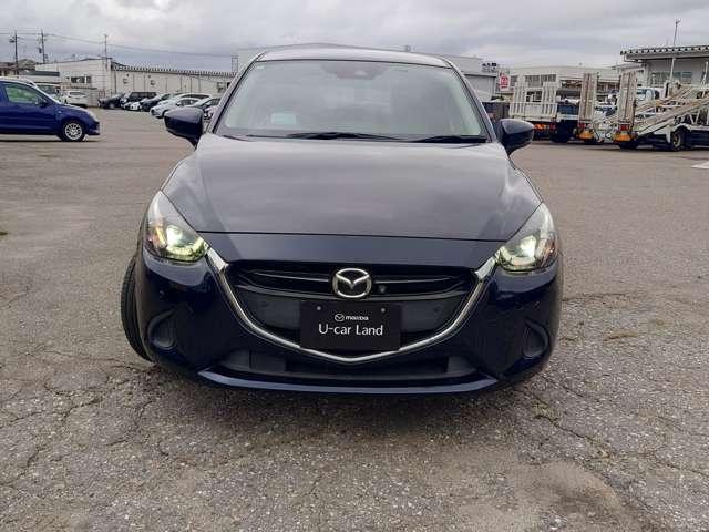 デミオ 1.5 15S ミスト マルーン インテリキー 横滑り防止 踏み間違い防止 Aストップ フルセグTV AUX LEDヘッドライト 前席シートヒーター アルミホイール メモリーナビ DVD再生 オートエアコン バックカメラ USBポート(2枚目)