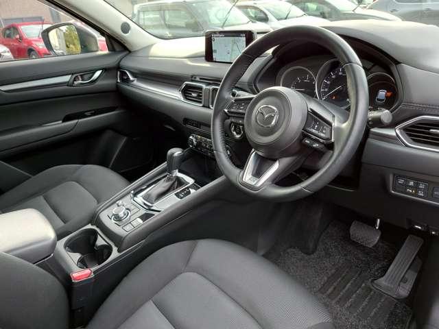 ＣＸ－５ ２．２　ＸＤ　プロアクティブ　ディーゼルターボ　４ＷＤ　衝突軽減ブレ－キ　ＰＷシート　アダプティブクルーズ　ＵＳＢ接続　フルセグテレビ　ＢＴオーディオ　アイドリングストップ　ＬＥＤヘッドライト　Ｂカメラ　シートヒーター　サイドカメラ　４ＷＤ　ＴＶナビ（6枚目）