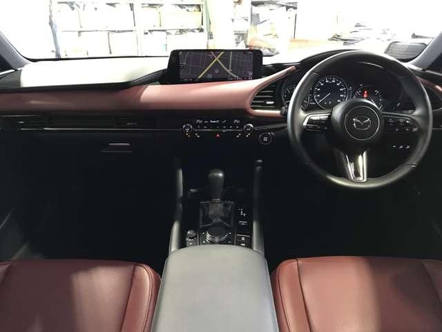 ���K�Ȏ�����Ԃ��L����܂��B�f�U�C�����Ƒ��쐫�𗼗������C���e���A�Ńh���C�o�[��O�������܂���