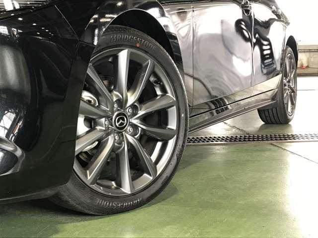 ������̓X�^�C���b�V���ȏ����A���~�z�C�[���𑕒����Ă���܂���