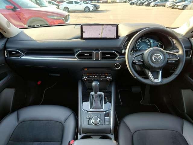 ＣＸ－５ ２．２　ＸＤ　ブラックトーンエディション　ディーゼルターボ　試乗車ＵＰ　カーテンエアバック　地デジチューナー　ハイビームアシスト　アダクティブクルーズコントロール　ＵＳＢ接続　ＢＴ接続　禁煙　クリアランスソナー　ＬＥＤヘッド　アドバンスドキー　パワーシート（7枚目）