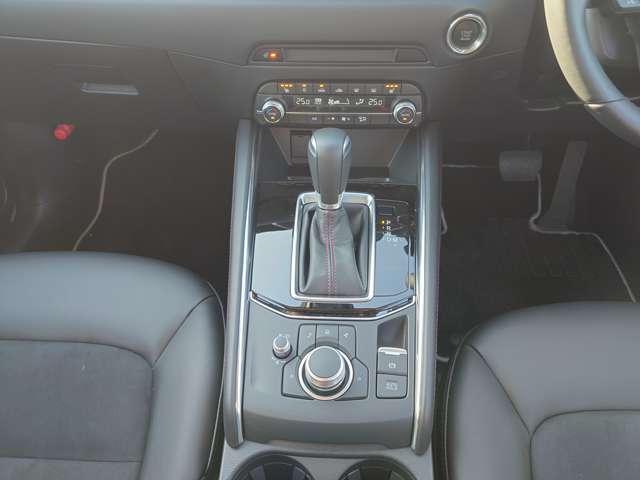 ＣＸ－５ ２．２　ＸＤ　ブラックトーンエディション　ディーゼルターボ　試乗車ＵＰ　カーテンエアバック　地デジチューナー　ハイビームアシスト　アダクティブクルーズコントロール　ＵＳＢ接続　ＢＴ接続　禁煙　クリアランスソナー　ＬＥＤヘッド　アドバンスドキー　パワーシート（12枚目）
