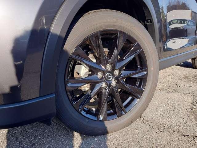 ＣＸ－５ ２．２　ＸＤ　ブラックトーンエディション　ディーゼルターボ　試乗車ＵＰ　カーテンエアバック　地デジチューナー　ハイビームアシスト　アダクティブクルーズコントロール　ＵＳＢ接続　ＢＴ接続　禁煙　クリアランスソナー　ＬＥＤヘッド　アドバンスドキー　パワーシート（17枚目）