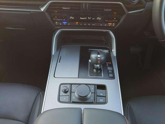 ���R�Ɏ�����낵���ʒu�Ƀi�r�E�I�[�f�B�I�̃R���g���[���X�C�b�`��z�u���Ă���܂�