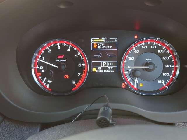 レヴォーグ ２．０　ＳＴＩ　スポーツ　アイサイト　ブラック　セレクション　アルミホイール　クリアランスソナー　アダプティブクルーズコントロール　Ｂモニター　シートヒータ　ＬＥＤヘッド　Ｐシート　ＶＤＣ　地デジ　スマートキー　ＤＶＤ　ＡＷＤ　ワンオーナー　ターボ　ナビＴＶ（8枚目）