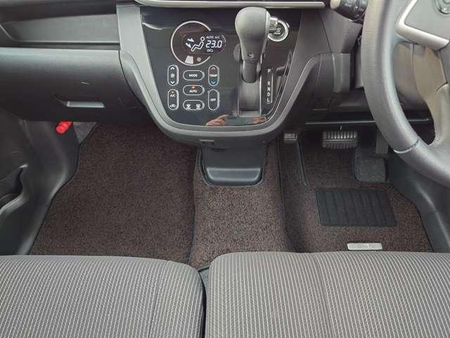 デイズルークス ６６０　ハイウェイスターＸ　レーダーブレーキサポート　パワースライドア　ｉストップ　全周囲モニタ　ＤＶＤ再生可能　メモリナビ　Ｂカメラ　１オーナー　ＥＳＣ　ナビ＆ＴＶ　エアコン　ミュージックプレイヤー接続可　イモビライザー（12枚目）