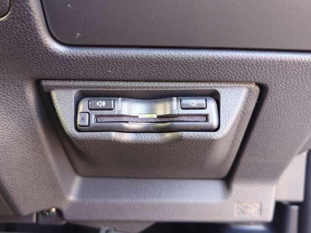 クロストレック 2.0 リミテッド 4WD AW 衝突軽減 イモビライザー 1オーナ ESC ETC車載器 LEDヘットランプ キーレスエントリー AUX サイドエアバッグ オートエアコン シートヒータ AWD メモリーナビ パワーシート(14枚目)