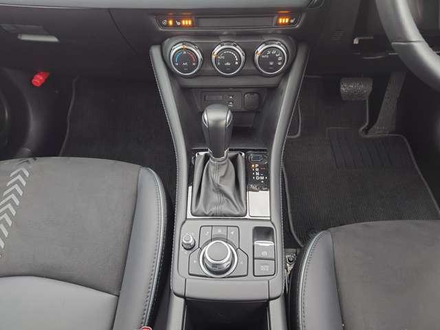 ＣＸ－３ １．８　ＸＤ　ビビッド　モノトーン　ディーゼルターボ　４ＷＤ　試乗車ＵＰ　（12枚目）