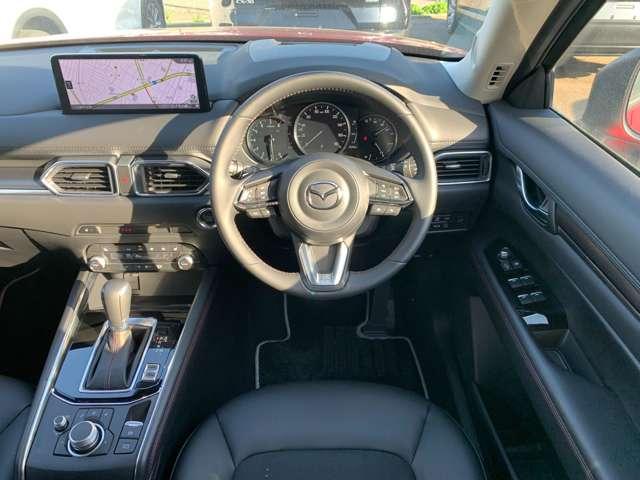 ＣＸ－５ ２．０　２０Ｓ　ブラックトーンエディション　４ＷＤ　ＭＴモード付　３６０モニター　レーダークルコン　４ＷＤ　ＬＥＤ　パワーシート　フルセグＴＶ　ｉ－ｓｔｏｐ　アルミホイール　スマートキー　Ｂカメラ　サイドエアバッグ　メモリーナビ　横滑り防止装置（13枚目）