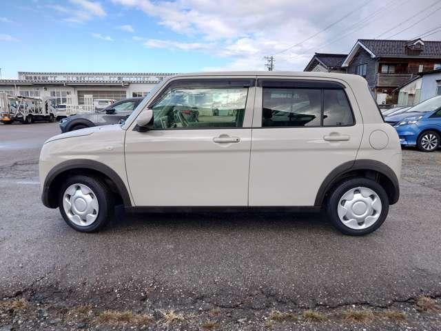 アルトラパン ６６０　Ｌ　前後誤発進抑制　シートヒーター付　ナビ＆ＴＶ　横滑り防止装置付き　エネチャージ　運転席助手席エアバッグ　プッシュスタートスマートキー　イモビライザー　ワンオーナー車　キーレスエントリーシステム　ＰＷ（3枚目）