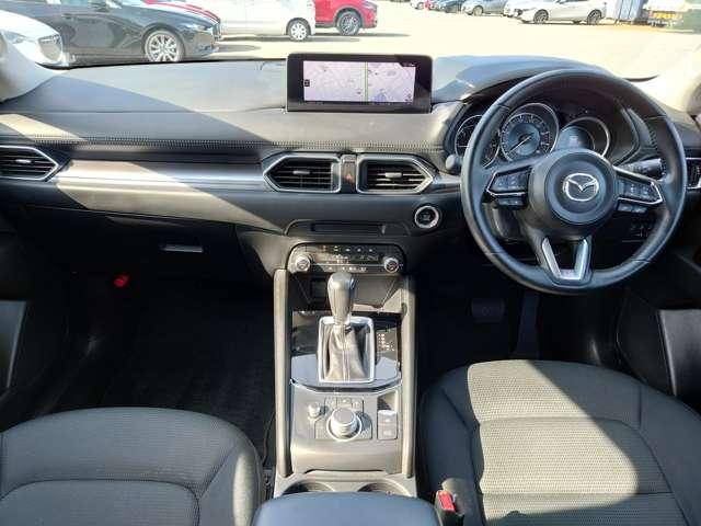 ＣＸ－５ ２．２　ＸＤ　スマート　エディション　ディーゼルターボ　ＭＲＣＣ　前後センサー　ＬＥＤランプ　３６０°ビューカメラ　ブレーキサポート　ミュージックプレイヤー接続可　地デジ　１オーナー　Ｒカメラ　Ｂｌｕｅｔｏｏｔｈ接続　アイスト　ＥＴＣ　オートＬＥＤ　ＵＳＢ（7枚目）