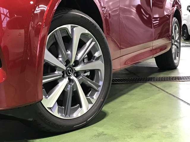 ＣＸ－８０ ３．３　ＸＤハイブリッド　プレミアム　モダン　ディーゼルター　盗難防止装置付　衝突被害軽減ブレーキ　全周囲カメラ　アダプティブクルーズコントロール　革シート　３列シート　バックカメラ　電動シート　シートヒーター　４ＷＤ　サンルーフ（19枚目）