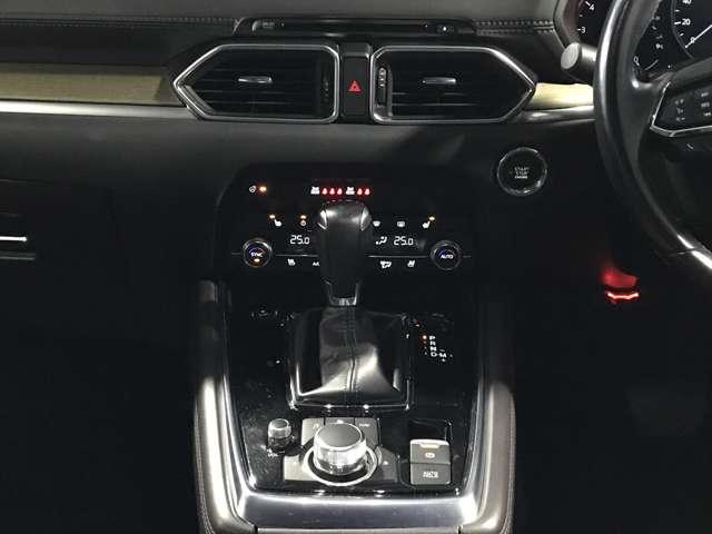 �V�t�g���o�[�̉��Ɍ�����̂́A�G�A�R���̑���X�C�b�`���_�C�����łƂ��Ă��g���₷���ł����