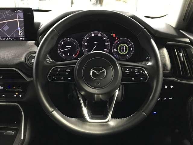 �����̂悤�ɃX�e�A�����O�X�C�b�`���t���Ă���A�n���h�������𗣂����ɊȒP�ȃI�[�f�B�I���삪�e�Ղɂł��܂���