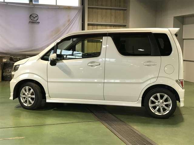 フレア 660 ハイブリッド XS 4WD 盗難防止装置付 地デジTV 横滑り防止機能 LEDライト キーレス 前席シートヒーター アルミホイール パワーウィンドウ ETC エアコン ナビTV スマートキー エアバッグ 盗難防止システム ABS(5枚目)