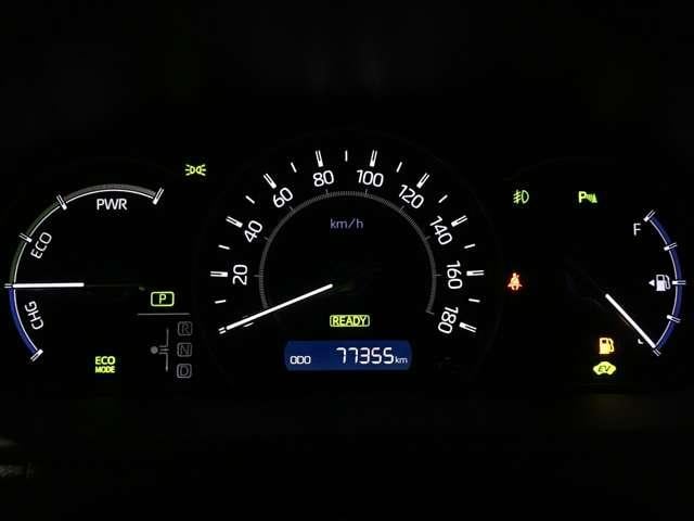 ノア １．８　ハイブリッド　Ｇ　ＰＳＤ　スマキー　ＰＳ　シ－トヒ－タ－　フルセグテレビ　オートクルーズ　ＬＥＤヘッドライト　盗難防止　ＴＶナビ　ＥＴＣ　メモリーナビ　ＡＷ　横滑り防止　３列シート　ＡＢＳ　キーレスエントリー　ＡＡＣ（8枚目）