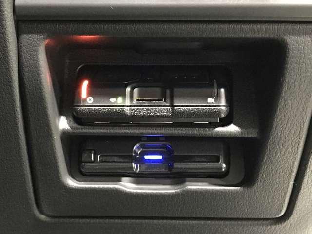 MAZDA3ファストバック 1.5 15S ツーリング MTモード付 全周囲モニタ サイドカメラ フルセグテレビ ナビTV アルミホイール LEDヘッドライト スマートキー ETC 盗難防止システム オートエアコン キーレスゴー メモリナビ ABS(16枚目)