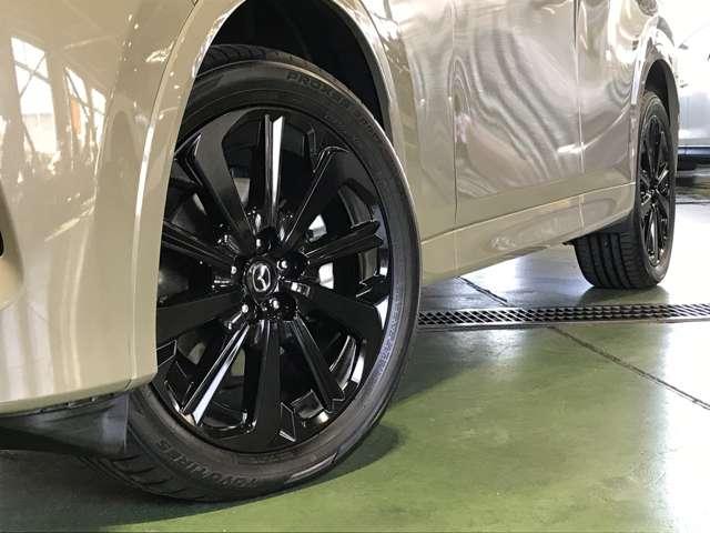 ������̓X�^�C���b�V���ȏ����A���~�z�C�[���𑕒����Ă���܂���