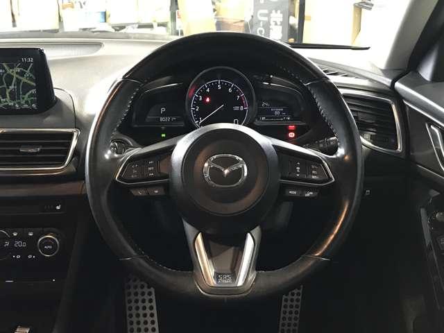 アクセラスポーツ 1.5 15S プロアクティブ 4WD MTモード付 アルミホイール アイドリングストップ LEDヘッドライト 横滑り防止装置 バックカメラ レーダークルーズ 衝突被害軽減システム 4WD スマートキー 前席シートヒーター 地デジチューナー(13枚目)