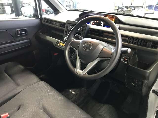 �^�]�Ȃɍ���ƁA�O�������₷���ĉ^�]���Ղ����Ȉ�ۂł���