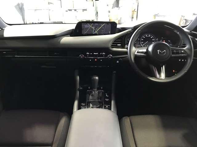 ＭＡＺＤＡ３ファストバック １．５　１５Ｓ　ツーリング　ＭＴモード付　フルセグテレビ　アダプティブクルーズ　ＥＴＣ車載器　ＬＥＤヘッド　横滑り防止システム　イモビ　エアコン　アルミホイール　カーテンエアバッグ　メモリナビ　キーレスゴー　ナビＴＶ　ＡＢＳ（3枚目）