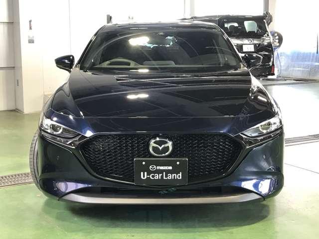 ＭＡＺＤＡ３ファストバック １．５　１５Ｓ　ツーリング　ＭＴモード付　フルセグテレビ　アダプティブクルーズ　ＥＴＣ車載器　ＬＥＤヘッド　横滑り防止システム　イモビ　エアコン　アルミホイール　カーテンエアバッグ　メモリナビ　キーレスゴー　ナビＴＶ　ＡＢＳ（4枚目）