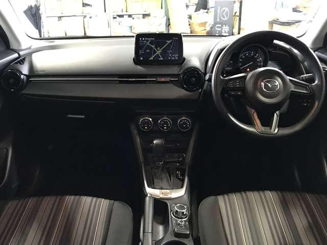 ＭＡＺＤＡ２ １．５　１５Ｓ　スマート　エディション　ＭＴモード付　ＷＡＢ　セキュリティアラーム　地デジ　エアバック　ＬＥＤヘッドランプ　メモリーナビゲーション　サイドエアバック　スマートキー　アイドリングストップ　パワステ　バックカメラ　フロントカメラ（3枚目）