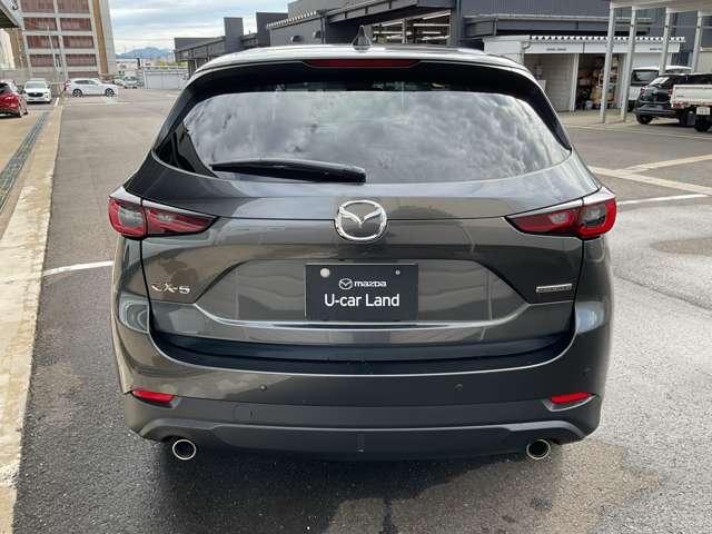 ＣＸ－５ ２．０　２０Ｓ　ブラックトーンエディション　ＭＴモード付　ＬＥＤヘッドランプ　アダクティブクルーズコントロール　パワーシート　フルセグ　アルミホイール　スマートキー　ｉ－ｓｔｏｐ　バックカメラ　サイドエアバッグ　オートエアコン　横滑り防止装置（6枚目）