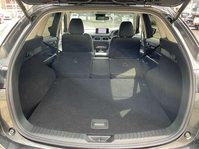 ＣＸ－５ ２．０　２０Ｓ　ブラックトーンエディション　ＭＴモード付　ＬＥＤヘッドランプ　アダクティブクルーズコントロール　パワーシート　フルセグ　アルミホイール　スマートキー　ｉ－ｓｔｏｐ　バックカメラ　サイドエアバッグ　オートエアコン　横滑り防止装置（16枚目）