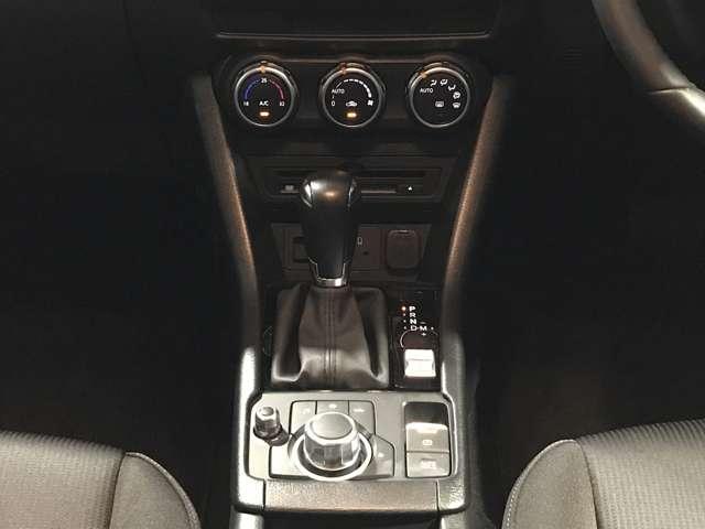 ＣＸ－３ １．５　１５Ｓ　ツーリング　ＭＴモード付　ＬＥＤランプ　ＥＴＣ付き　Ｒカメラ　オートエアコン　ｉ－ｓｔｏｐ　スマートキー　地デジ　盗難防止システム　ＤＳＣ　メモリーナビ　サイドエアバッグ　フロントカメラ　アルミ　エアバッグ　ＰＳ（12枚目）