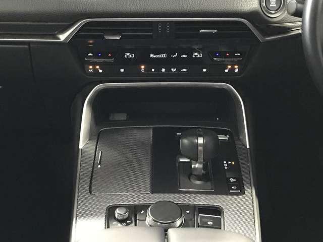 ＣＸ－６０ ３．３　ＸＤ　Ｌパッケージ　ディーゼルターボ　４ＷＤ　盗難防止装置付　Ｂカメラ　黒革シート　ＬＥＤ　ＡＷ　ＥＴＣ　４ＷＤ　スマートキー　シートヒーター　アイドリングストップ　ターボ　オートエアコン　ナビ　盗難防止システム　パワステ　キーフリー　衝突軽減Ｂ（12枚目）