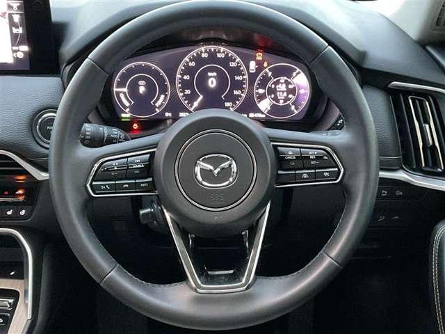 �����̂悤�ɃX�e�A�����O�X�C�b�`���t���Ă���A�n���h�������𗣂����ɊȒP�ȃI�[�f�B�I���삪�e�Ղɂł��܂���