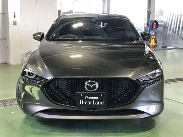 ＭＡＺＤＡ３ファストバック １．８　ＸＤ　Ｌパッケージ　ディーゼルターボ　４ＷＤ　ＭＴモード付　アイストップ　黒革シート　衝突軽減ブレーキ　ブルートゥース　フルセグ　４ＷＤ　パワーシート　前席シートヒーター　スマートキー　アルミホイール　オートハイビーム　ＥＴＣ　ＵＳＢ　キーフリー（4枚目）