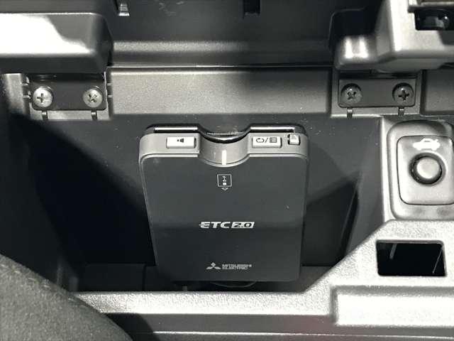 コペン GR スポーツ 660 盗難防止装置付 パワーウィンドー エアコン セキュリティ 地デジ スマキー ETC車載器 パワーステアリング ESC ターボ エアバック AW キーレス ABS メモリーナビ ナビ・TV(15枚目)