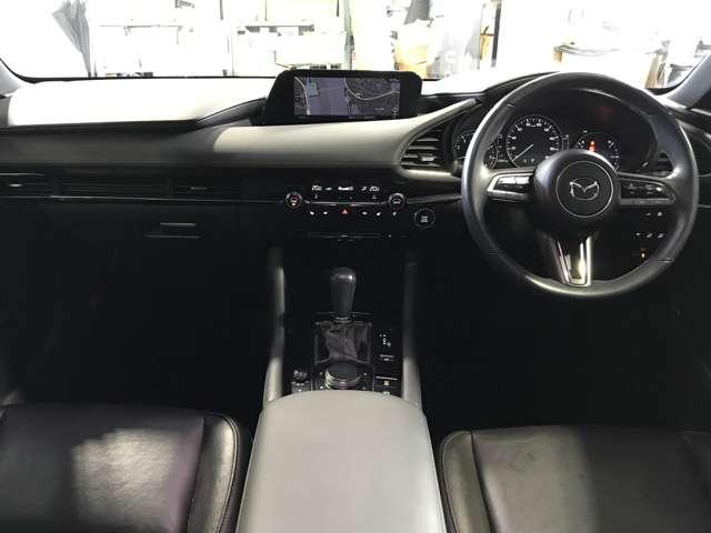 MAZDA3ファストバック 2.0 20S Lパッケージ MTモード付 追従クルコン 地デジチューナー 衝突軽減システム アイドリングストップ 黒革シート ETC車載器 バックカメラ メモリーナビ WAB LEDヘッドライト アドバンストキー ABS アルミ(3枚目)