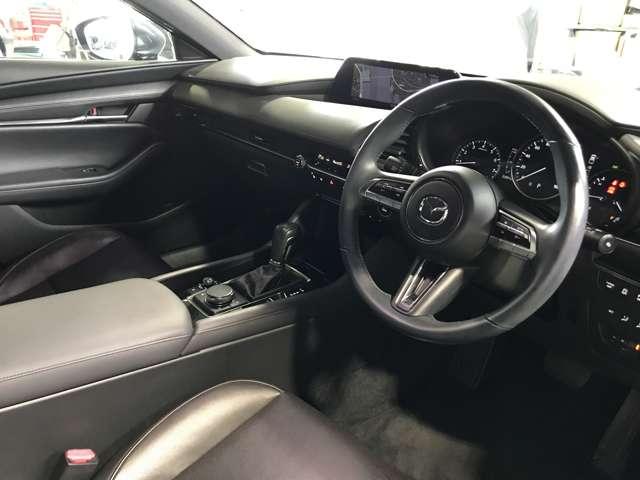 MAZDA3ファストバック 2.0 20S Lパッケージ MTモード付 追従クルコン 地デジチューナー 衝突軽減システム アイドリングストップ 黒革シート ETC車載器 バックカメラ メモリーナビ WAB LEDヘッドライト アドバンストキー ABS アルミ(7枚目)