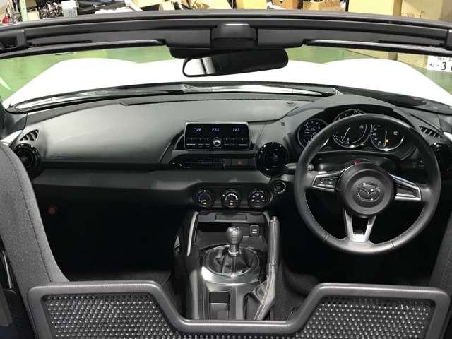 ロードスター 1.5 990S 盗難防止装置付 プリクラッシュセーフティ パワーウィンドー キーフリー ETC車載器 パワステ エアコン 横滑り防止機能 アルミホイール 盗難防止 ABS エアバッグ ヘッドライトLED(3枚目)