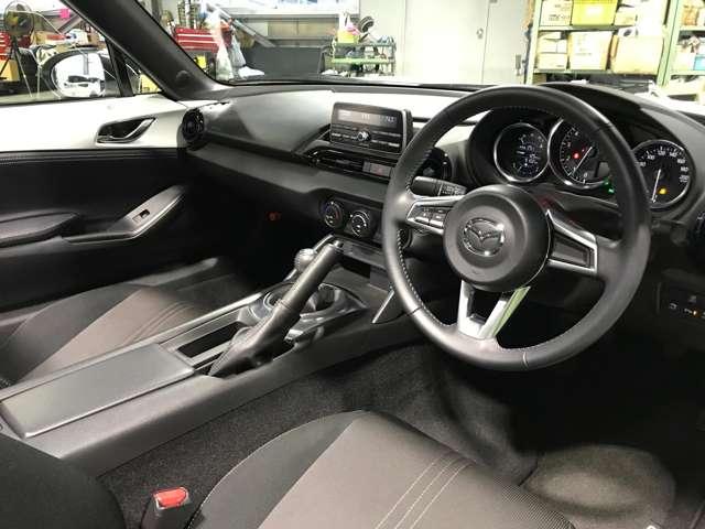 ロードスター 1.5 990S 盗難防止装置付 プリクラッシュセーフティ パワーウィンドー キーフリー ETC車載器 パワステ エアコン 横滑り防止機能 アルミホイール 盗難防止 ABS エアバッグ ヘッドライトLED(7枚目)