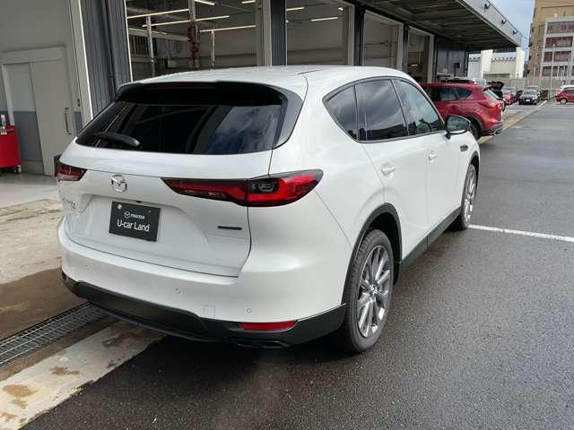 CX-60 2.5 25S Lパッケージ 4WD 盗難防止装置付 ACC LEDライト ナビTV 本革 パワーシート 衝突軽減 アルミホイール 4WD メモリナビ アイドリングストップ 横滑り防止装置 キ-レス スマートキー オートエアコン シートH(2枚目)