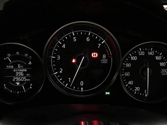 ロードスター １．５　Ｓ　スペシャルパッケージ　盗難防止装置付　ＰＷ　地デジフルセグ　インテリキー　助手席エアバッグ　ＡＷ　ナビ＆ＴＶ　エアバック　ＤＳＣ　キーレス　サイドエアバッグ　ＰＳ　メモリーナビ　ＬＥＤヘッドライト　ＥＴＣ　ＡＢＳ　盗難防止（8枚目）