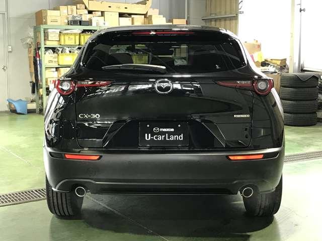 ＣＸ－３０ １．８　ＸＤ　レトロスポーツエディション　ディーゼルターボ　ＭＴモード付　フルセグＴＶ　パワーシート　シートヒーター　バックカメラ　オートエアコン　イモビライザー　メモリーナビ　アイドリングストップ　横滑り防止装置　スマートキー　スマートシティブレーキ　ＡＣＣ（6枚目）