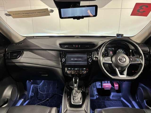 エクストレイル ２０Ｘｉ　Ｖセレクション　２列車　４ＷＤ　純正９インチナビ　プロパイロット　ＡＶＭ（4枚目）