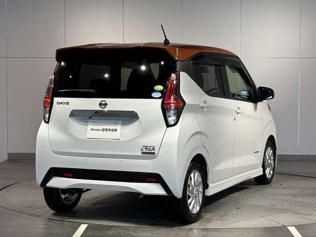 デイズ ６６０　ハイウェイスターＸ　リース専用車　アラウンドビューモニター（3枚目）