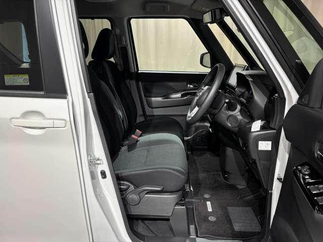 ルークス ６６０　ハイウェイスターＸ　当社試乗車　９インチディーラーナビ（6枚目）