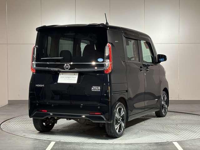 ルークス 660 ハイウェイスターGターボ プロパイロット エディション 4WD 9インチ純正ナビ 寒冷地仕様(3枚目)