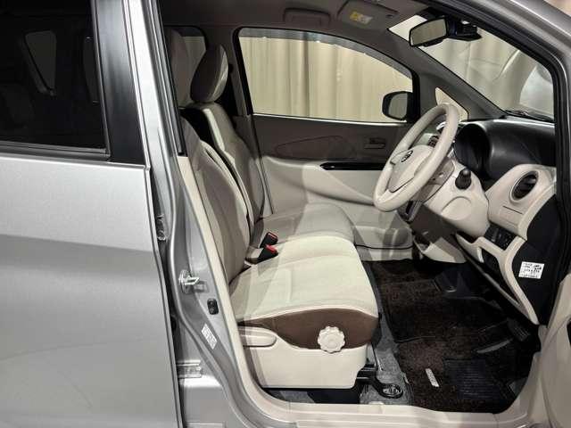 デイズ 660 X アラウンドビューモニター 純正ラジオ(6枚目)